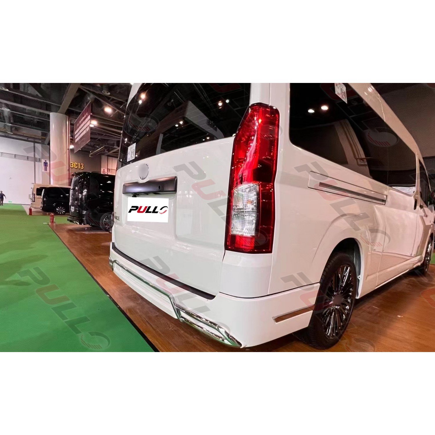 Mini Bus Body Kit for Toyota Hiace 2019+ Upgrade to Wald Model Wide Body Include Front and Rear Bumper with Grille Auto Lamps