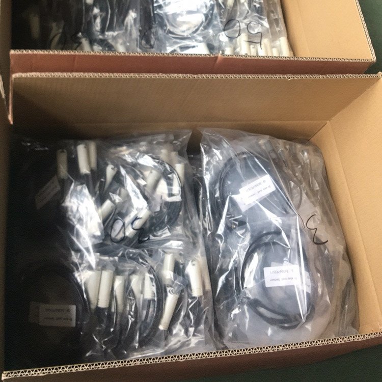 Hot Sale Car Brake Pad Sensor Line 9065401517 for Benz