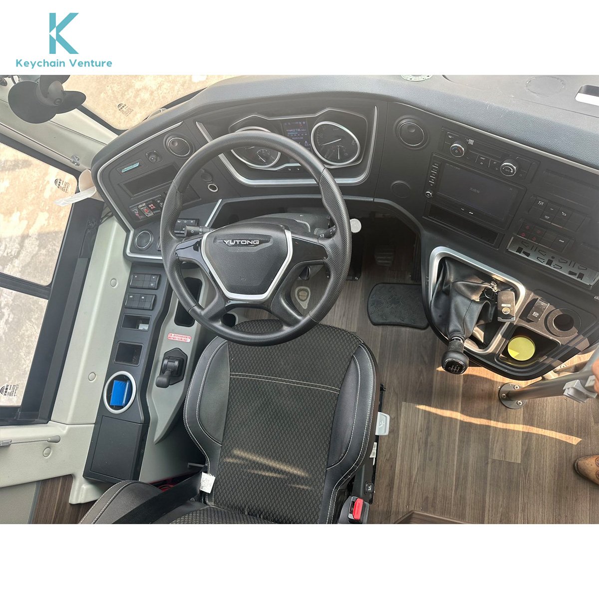 Used bus 48-seat transport business long-distance bus for sale