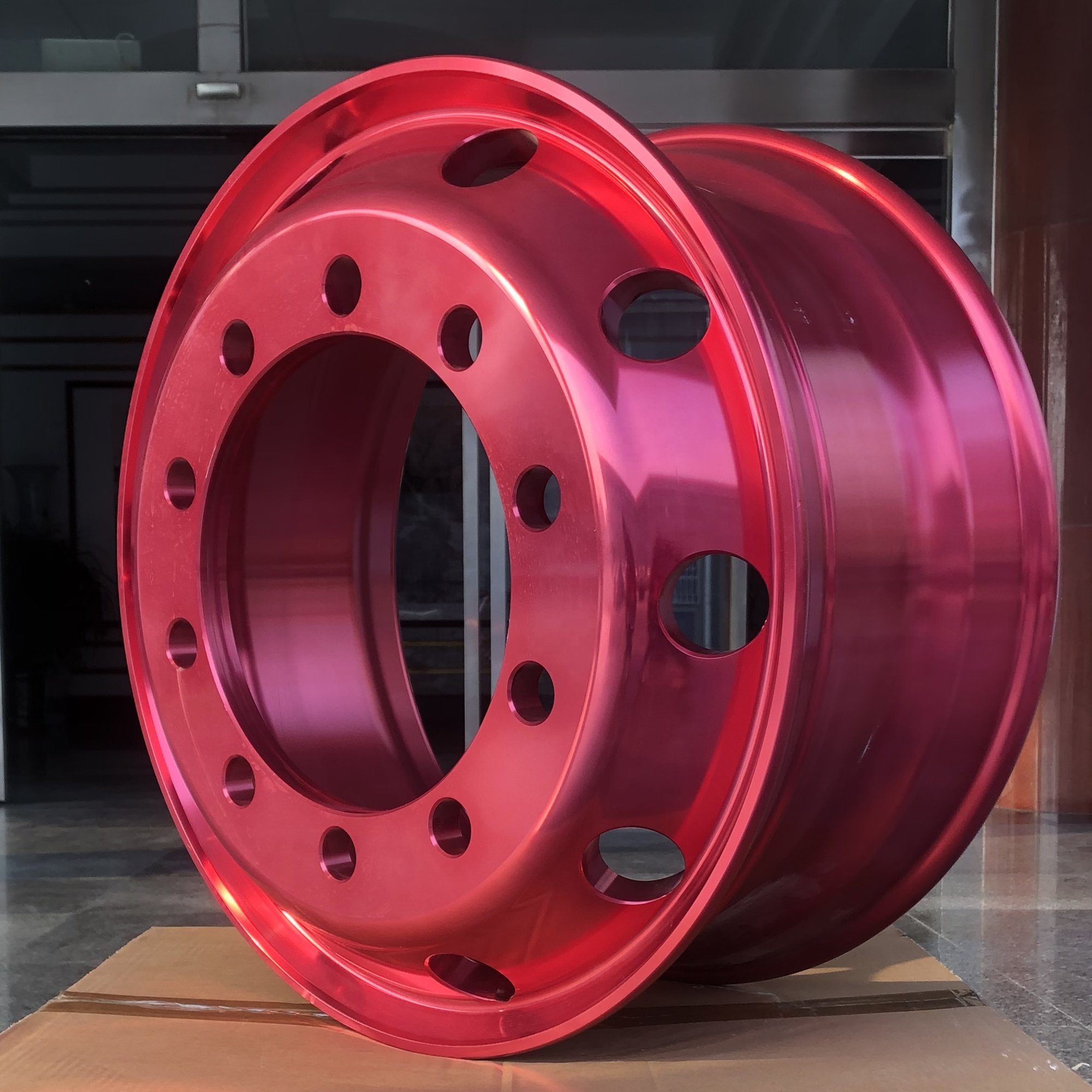 22.5X9.00 Truck Wheels Large Medium Truck Fiery Red Lip Series Can Be Customized Specifications
