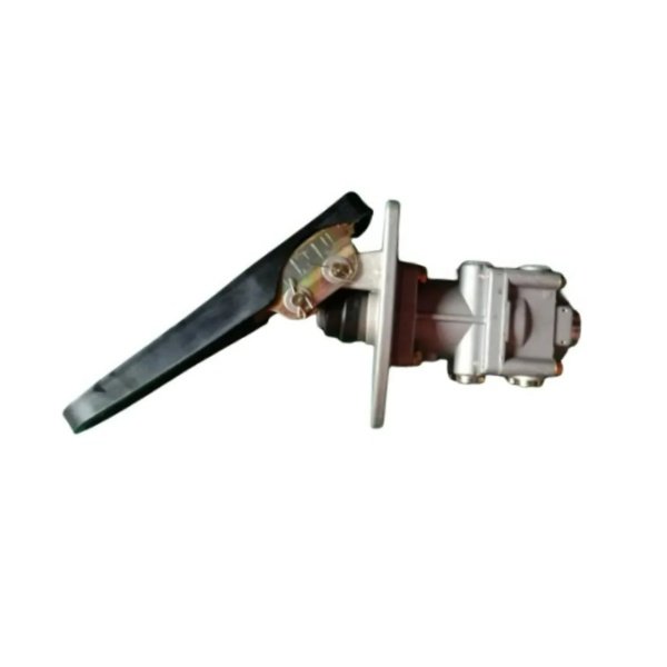 Foot Brake Valve with Pedal OEM Electronic Control Master Cylinder Used for Yutong Higer Kinglong JAC Bus Parts