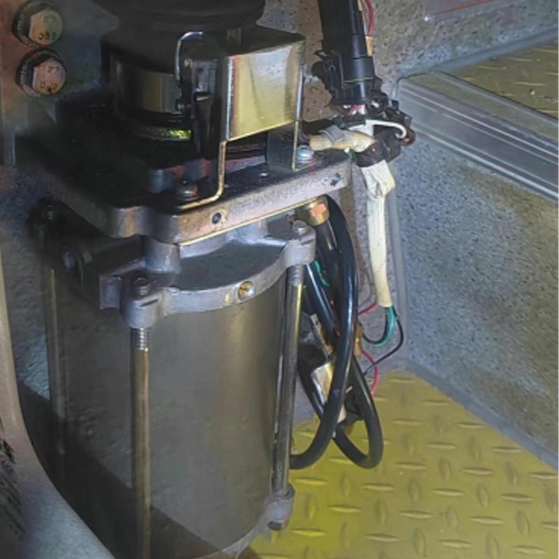 Brand Right Driver Side Bus ACCESSORIES Passenger Door Control System Spare Parts Door Pump China Universal 6108 Bus Parts