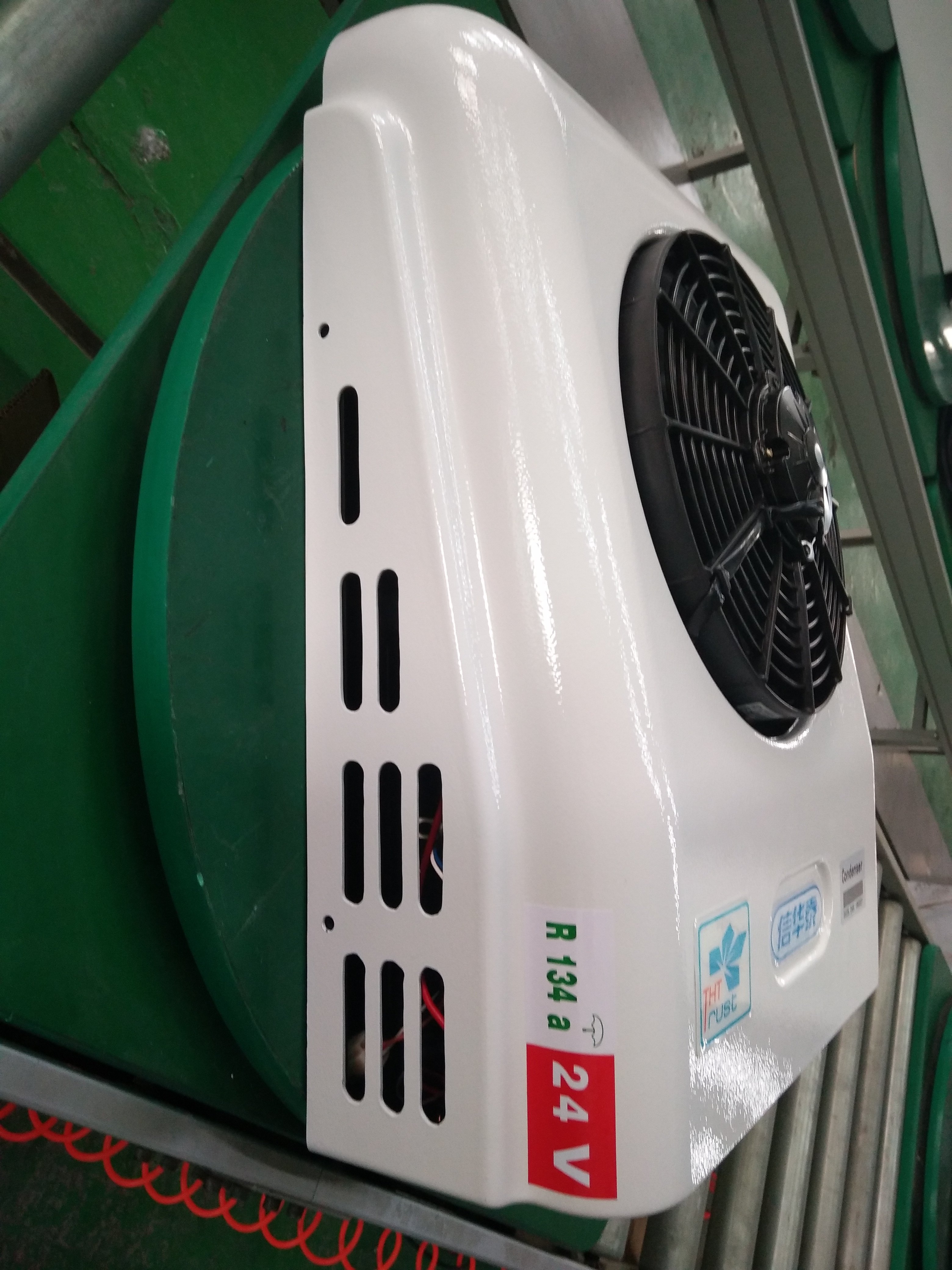 Customization Truck Bed Air Conditioner Truck Refrigeration Unit School Bus Air Conditioner Parking Truck Sleeper AC