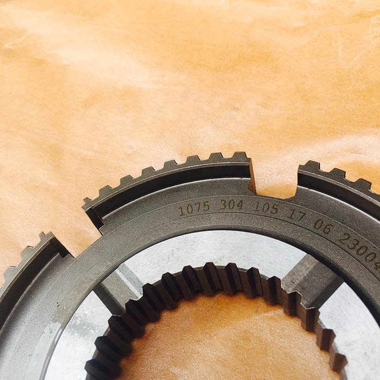 Chinese Bus Parts Gearbox 2/3 Speed Gear Hub Synchronizer (1075304105)