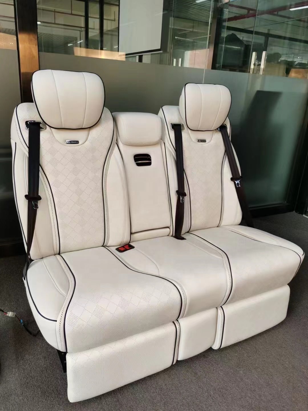 Power Electric Rear Seat Sprinter Van Reclining Seat to Bed for Viano V Class