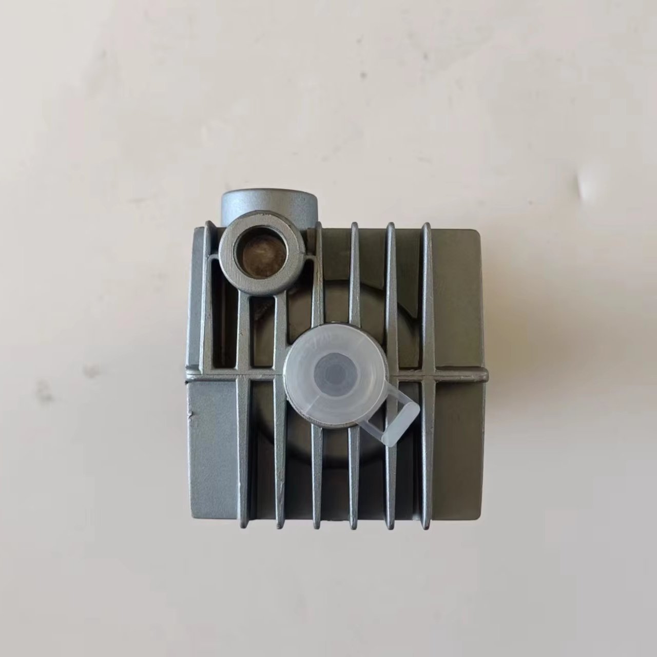 HIGER Bus Accessories air Conditioning System 35MA1-50030 air Conditioner Condenser 35ACC-00520