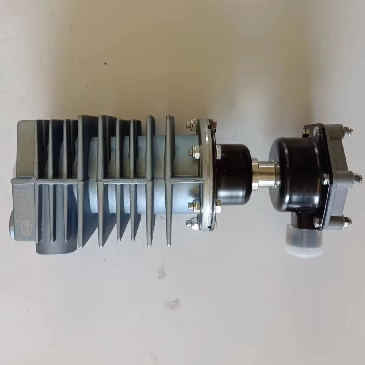 HIGER Bus Accessories air Conditioning System 35MA1-50030 air Conditioner Condenser 35ACC-00520