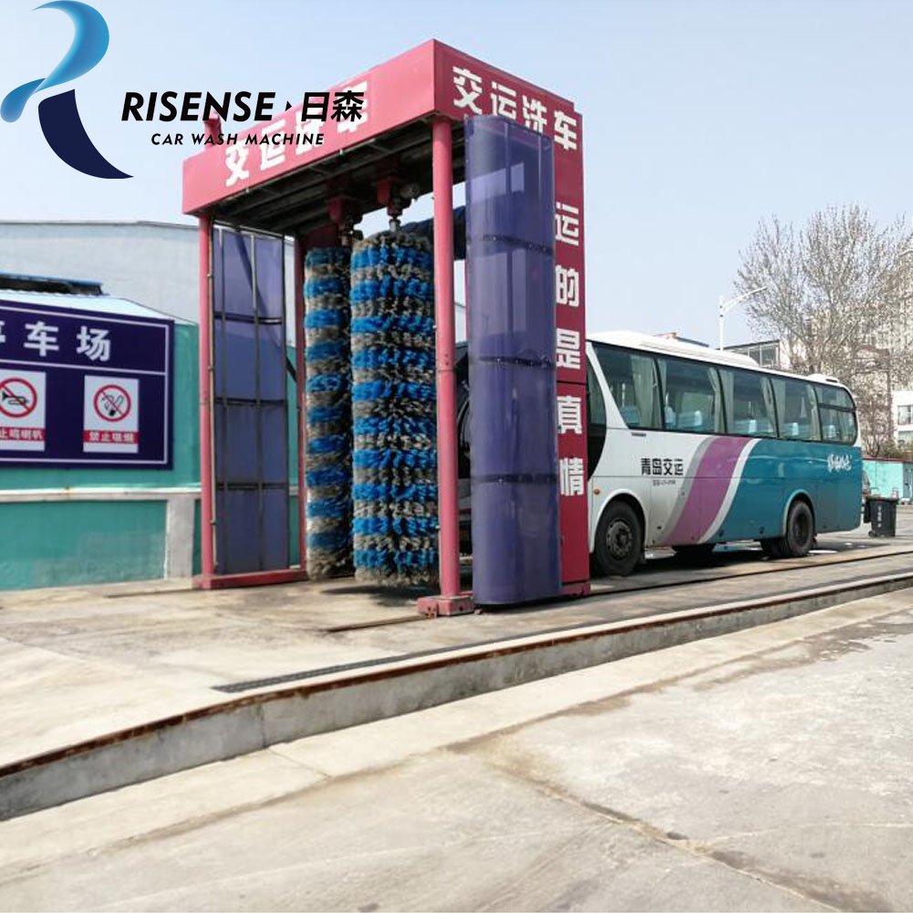 Risense Brush Washing Automatic Mobile Car Wash Truck for Sale for Wash Bus System for Sale