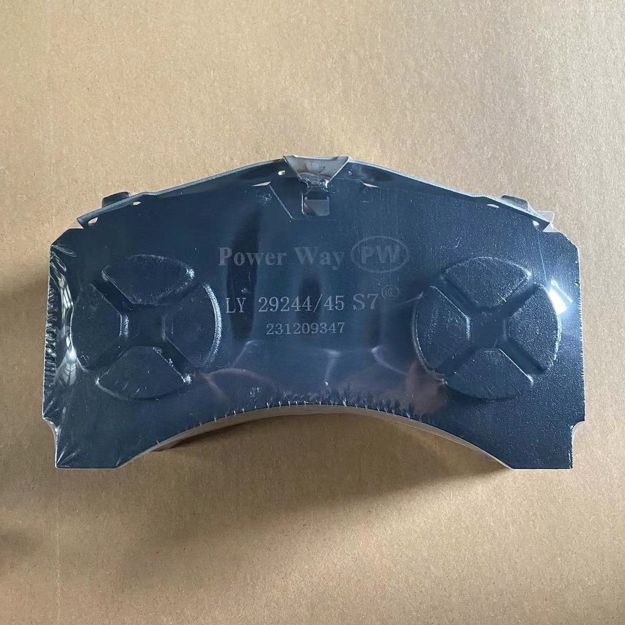 China Manufacturer Wholesale Ceramics Brake Pad 29244/45 29298/99 29351/52 Mercedes Front and Rear Brake Pads