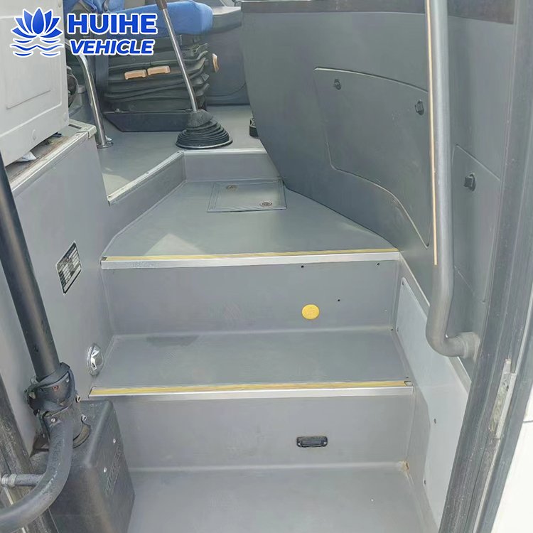 Higer 35 Seater Luxury Bus Tour Bus coach Passenger Bus diesel Engine Super Large Luggage Trunk