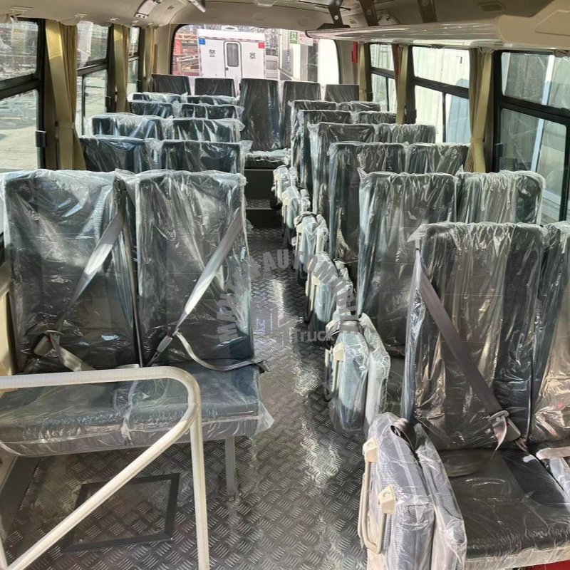 Diesel Engine Dongfeng New 17 27 Seats Coaster Party Bus