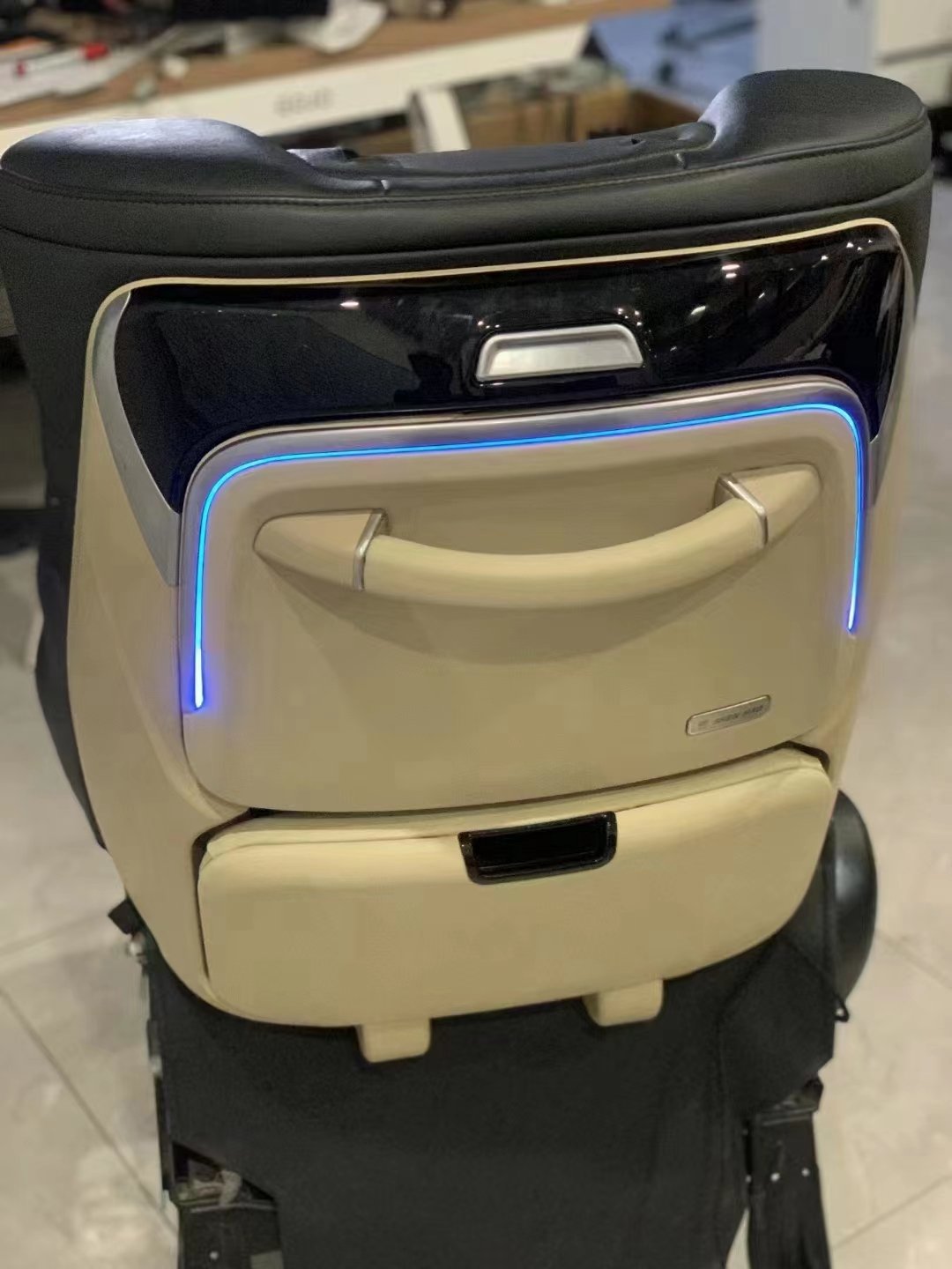 Hot Selling Multifunctional Small Backrest Table Vellfire In-car Dining Table Car Parts and Accessories for 15-22 Alphard