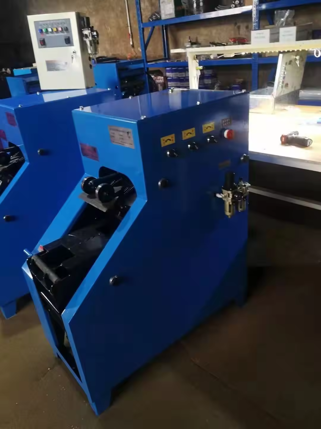 Truck Bus Brake Pad Removing Machine, Brake Pad Remover Machine
