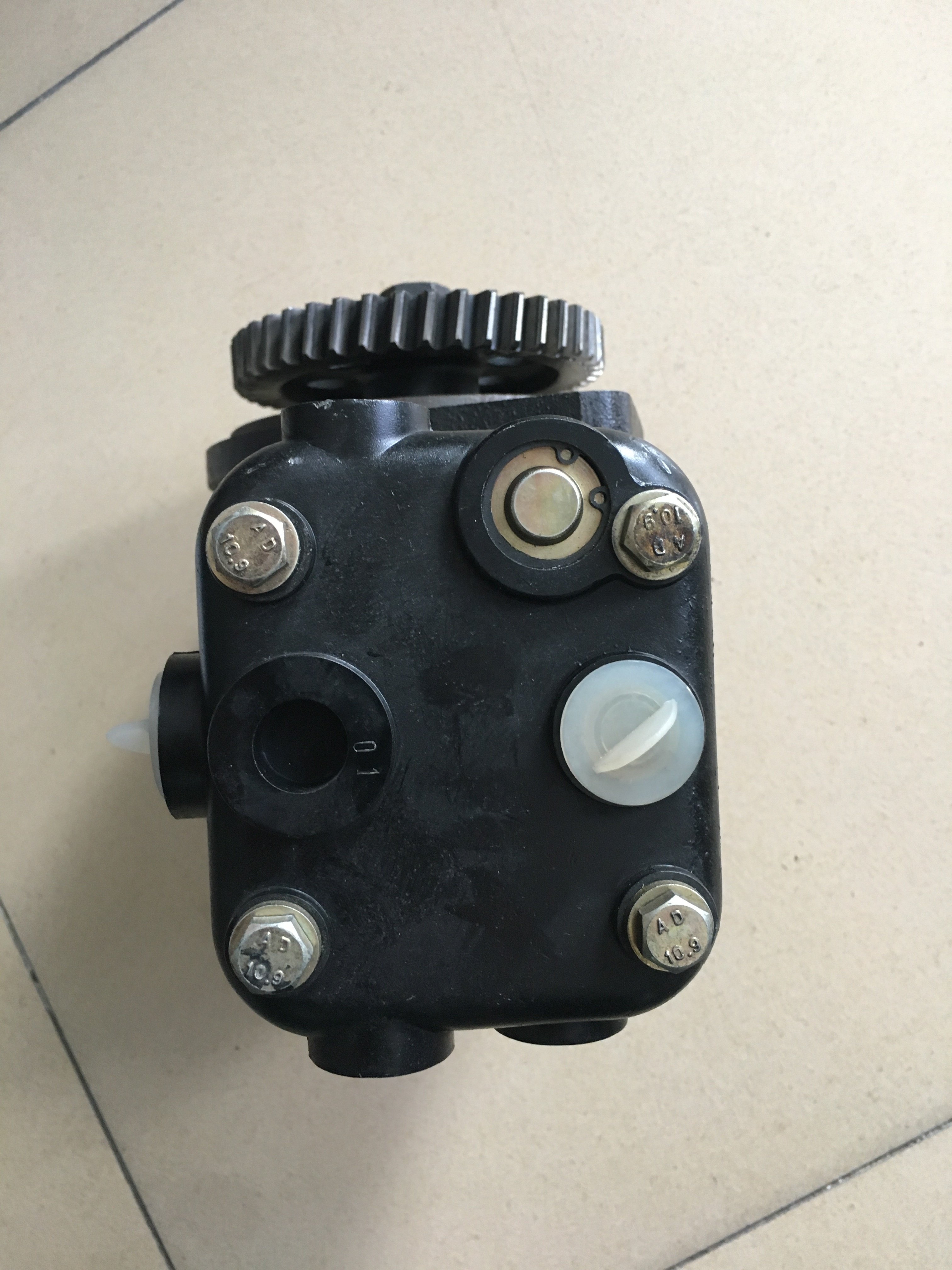 Bus Truck Spare Parts Air Brake Compressor Tractor Air Compressor Machine for Euro Truck Parts Cummins Volvo Scania Iveco Maz
