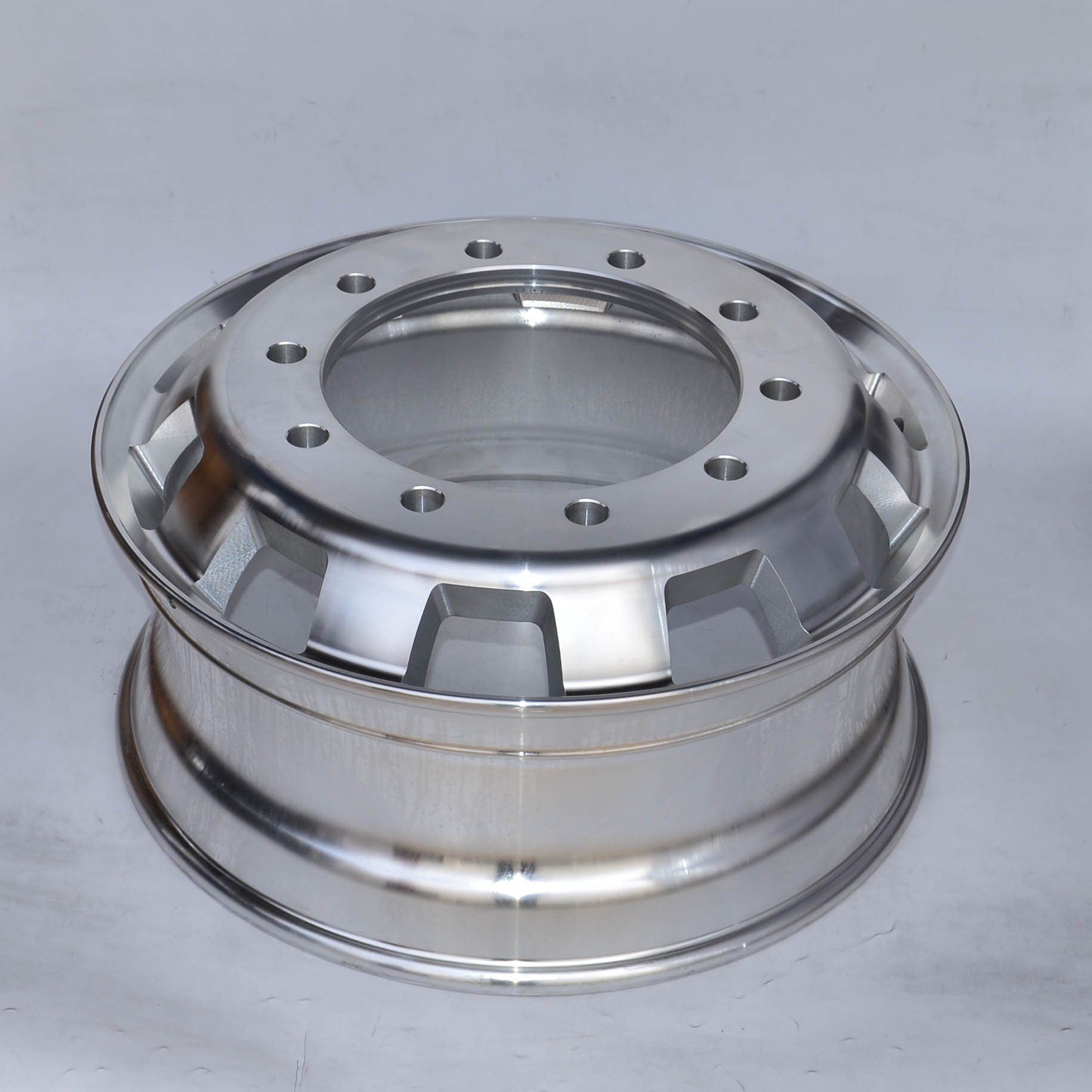 American Standard Aluminum Truck Wheel Rim Alloy 22 5 Silver OEM Polish Machine 225 X 825 Truck Wheel with 10 Hole 1175x225 Rim