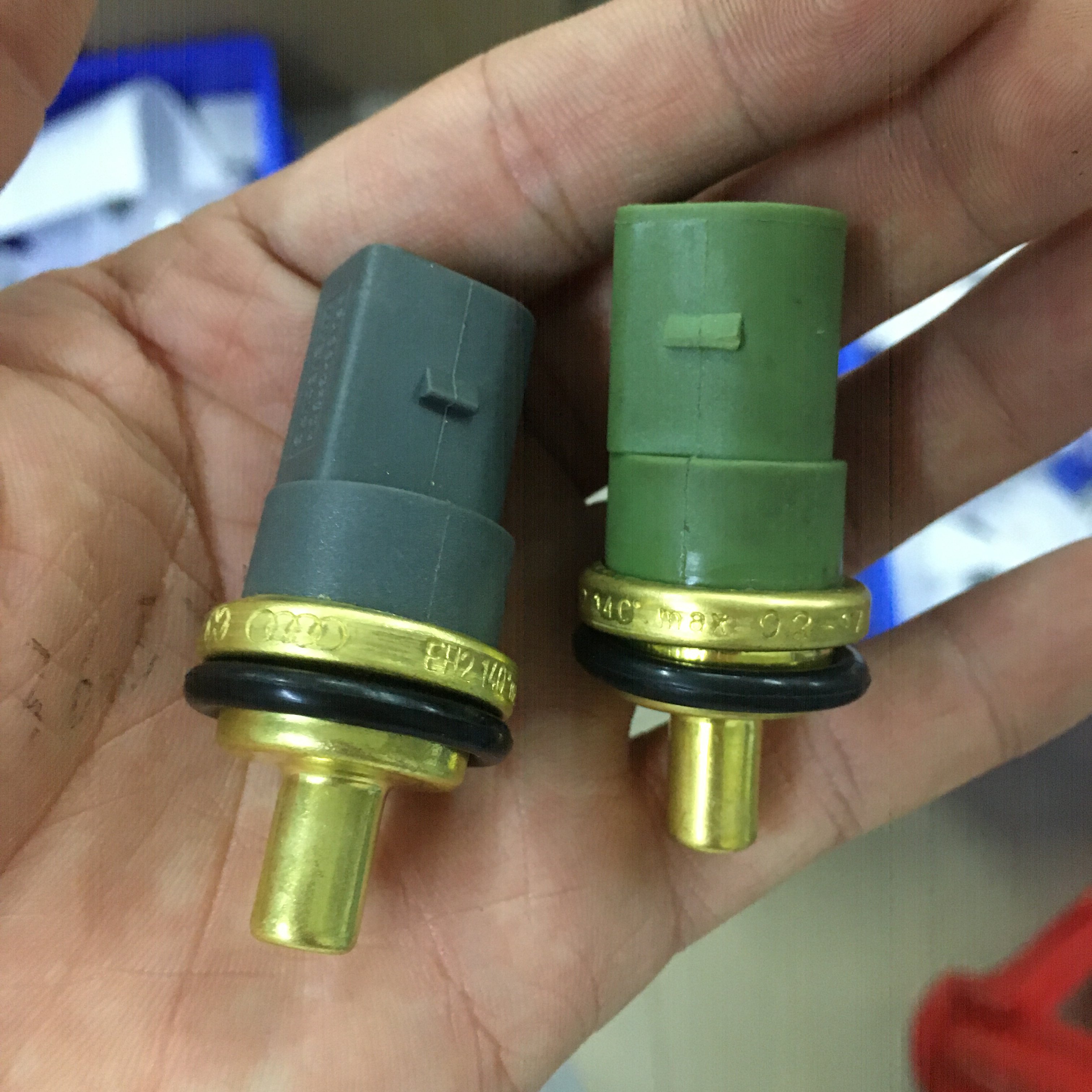 Coolant Water Temperature Sensor 06A919501 06A919501A 1100736 for Volkswagen Vw Audi
