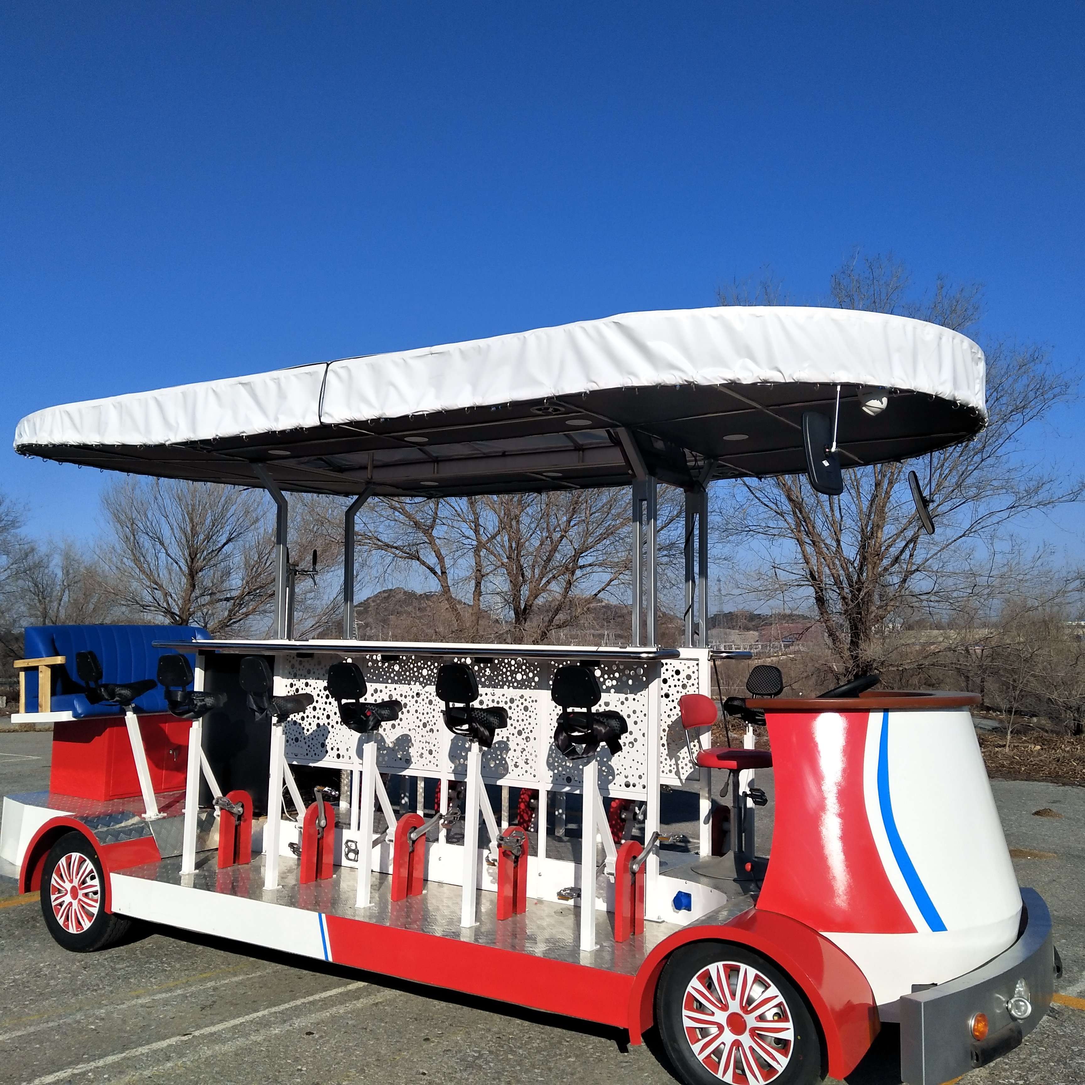 CE & DOT Approved Customizable Electric Beer Bike Fashionable Mobile Street Kitchen for Tourist Party Sightseeing Bus & Car