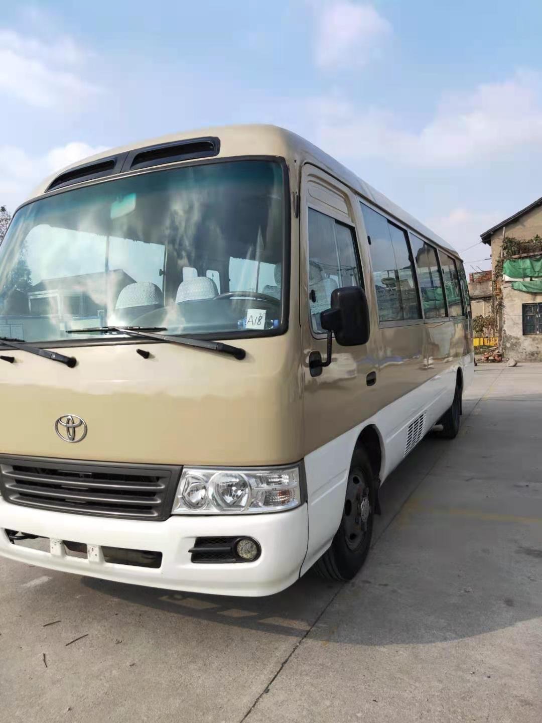 Cheap Used City School Mini 16-30 Seat Accessories Luxury Brand Second Hand Coaster Sightseeing Bus