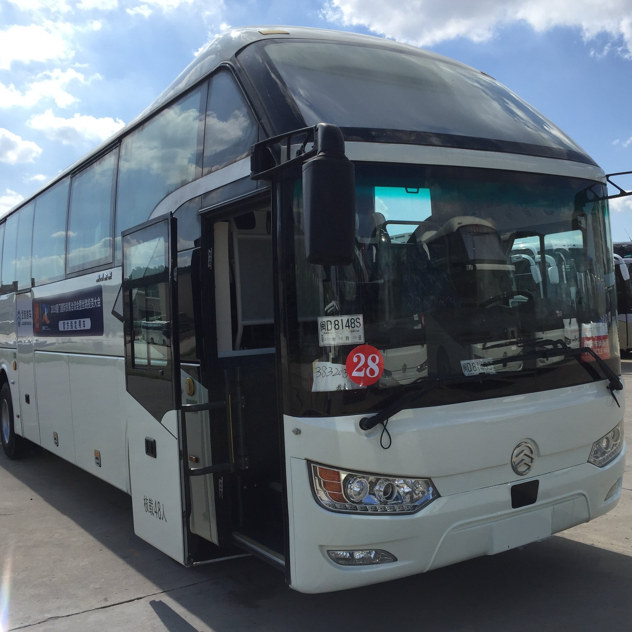 Golden Dragon Refurbished 12M Used Coach Bus Diesel Euro5 LHD Manual