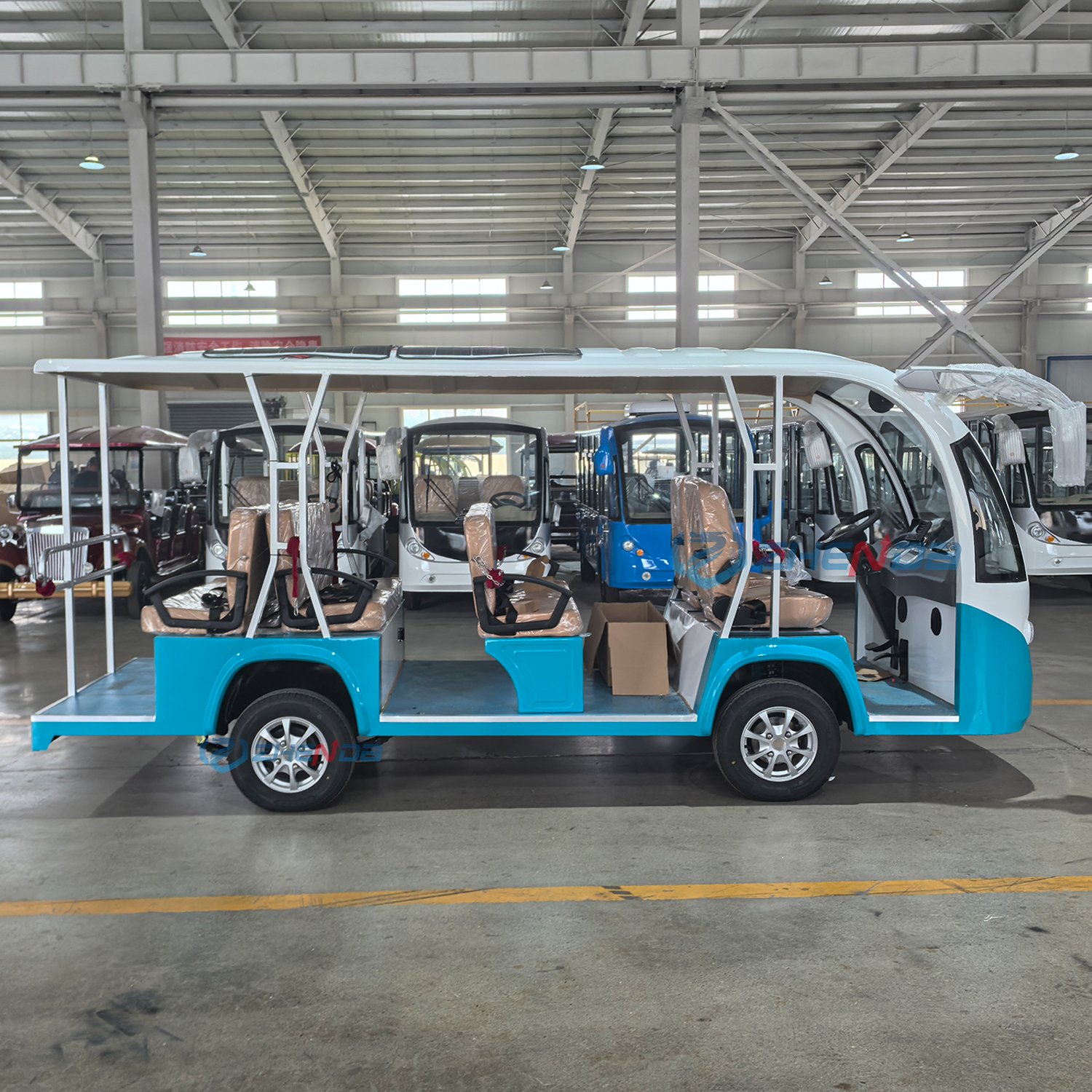 Wholesale New Luxury Bus Price Factory Price Bus Accessories Sightseeing Mini City Bus