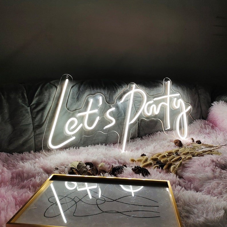 Customized Outdoor Indoor Shapes Rgb Party Happy Birthday Wedding Marry Me Neon Sign Led Letter Lamp