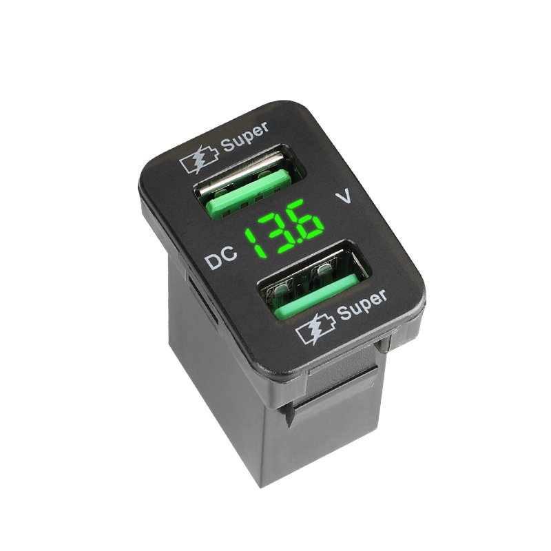 12V Toyota Camry Cross Bus Fast Charging 45W 12V Usb Socket Usb Type C Cell Phone Car Charger