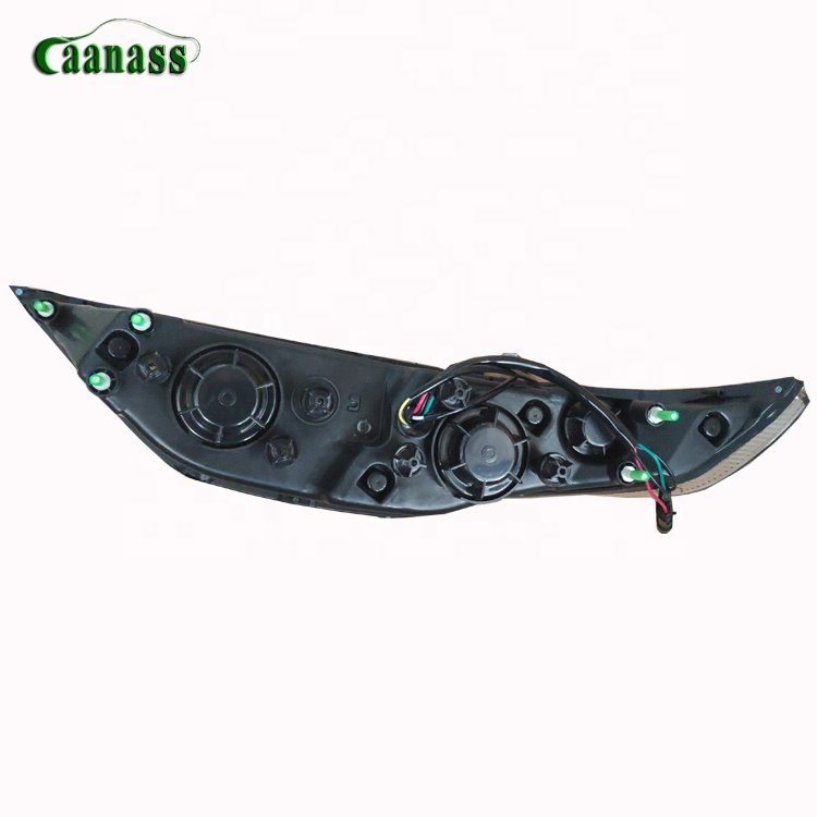 Guangzhou Bus coach Headlamp Hot Sale Use for Marcopolo Bus Parts Headlamp Light Body Parts Spare Auto
