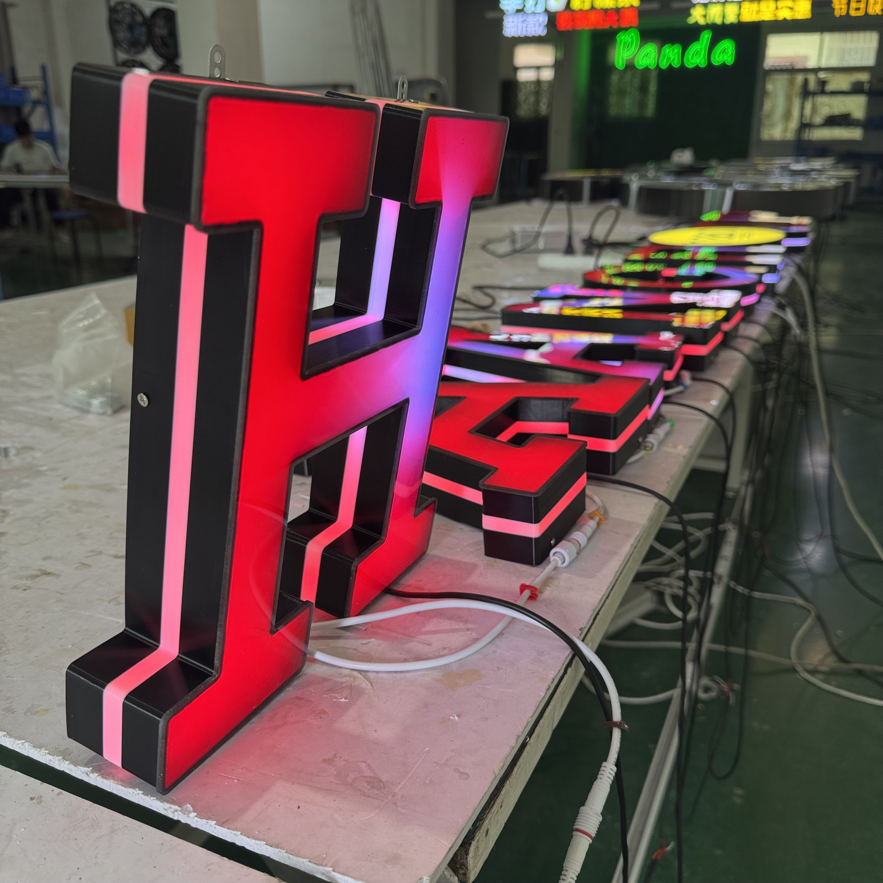 High Brightness RGB Light up Letter 3D Print Black Face With Led Color Light Acrylic Led Letter Sign for Shop Signage