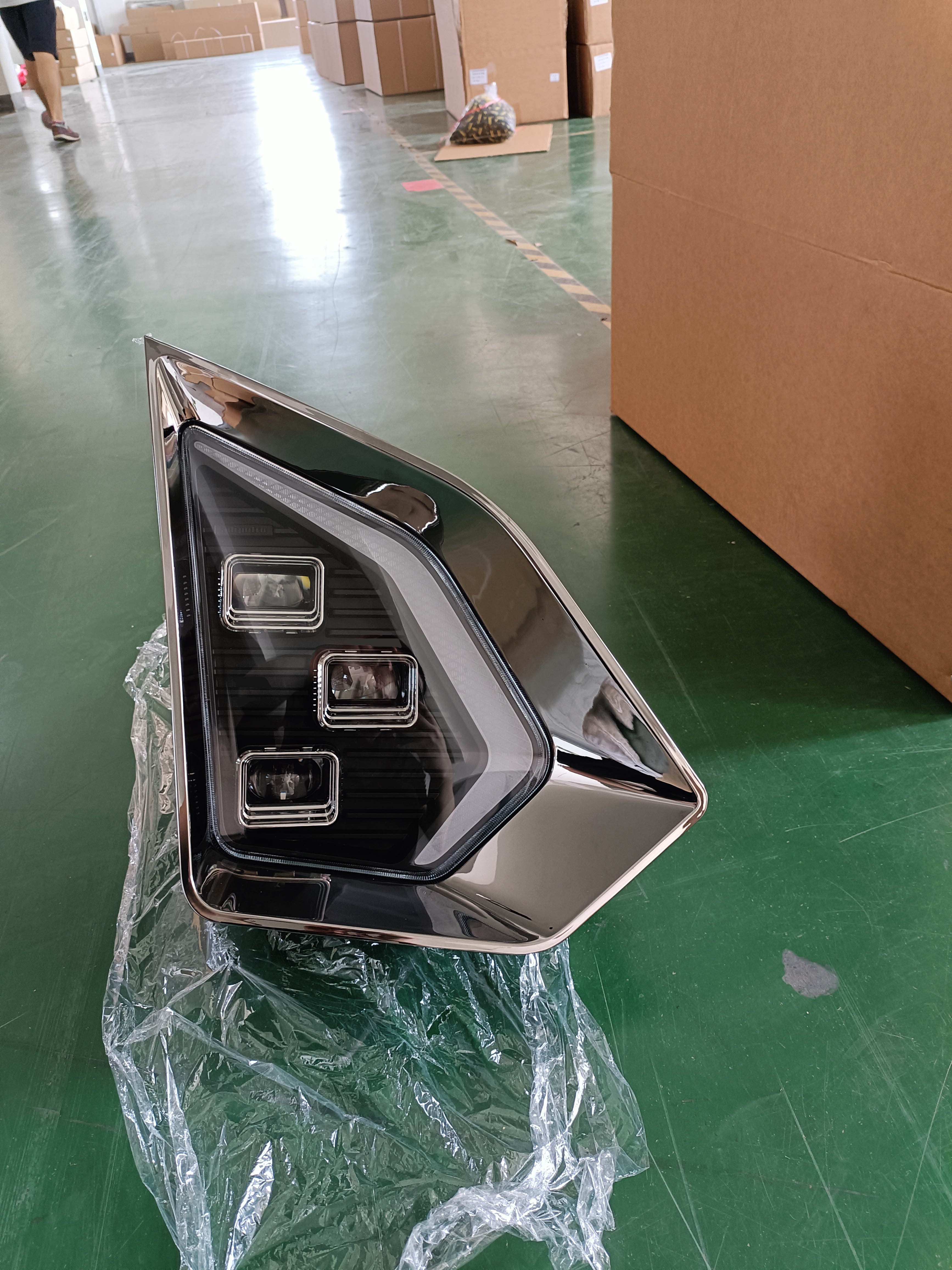 Bus Body Spare Parts ADIPUTRO JETBUS 5 LED HEAD LAMP FRONT LIGHT 12V/24V HC-B-1783