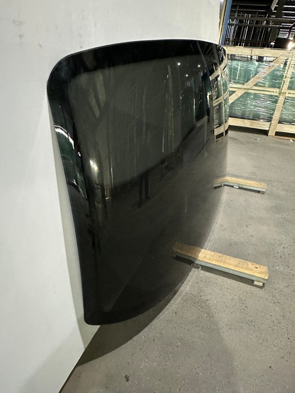 Professional Manufacturer Down Bus Windshield Laminated Front Windshield Glass Chinese Auto Windshield Glass for HIGER6115 1540