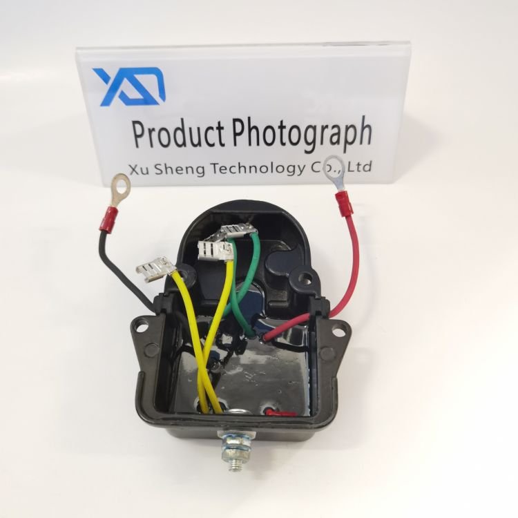 High Quality Kinlong Higer Bus Alternator Voltage Regulator 8RG3078-ZU.