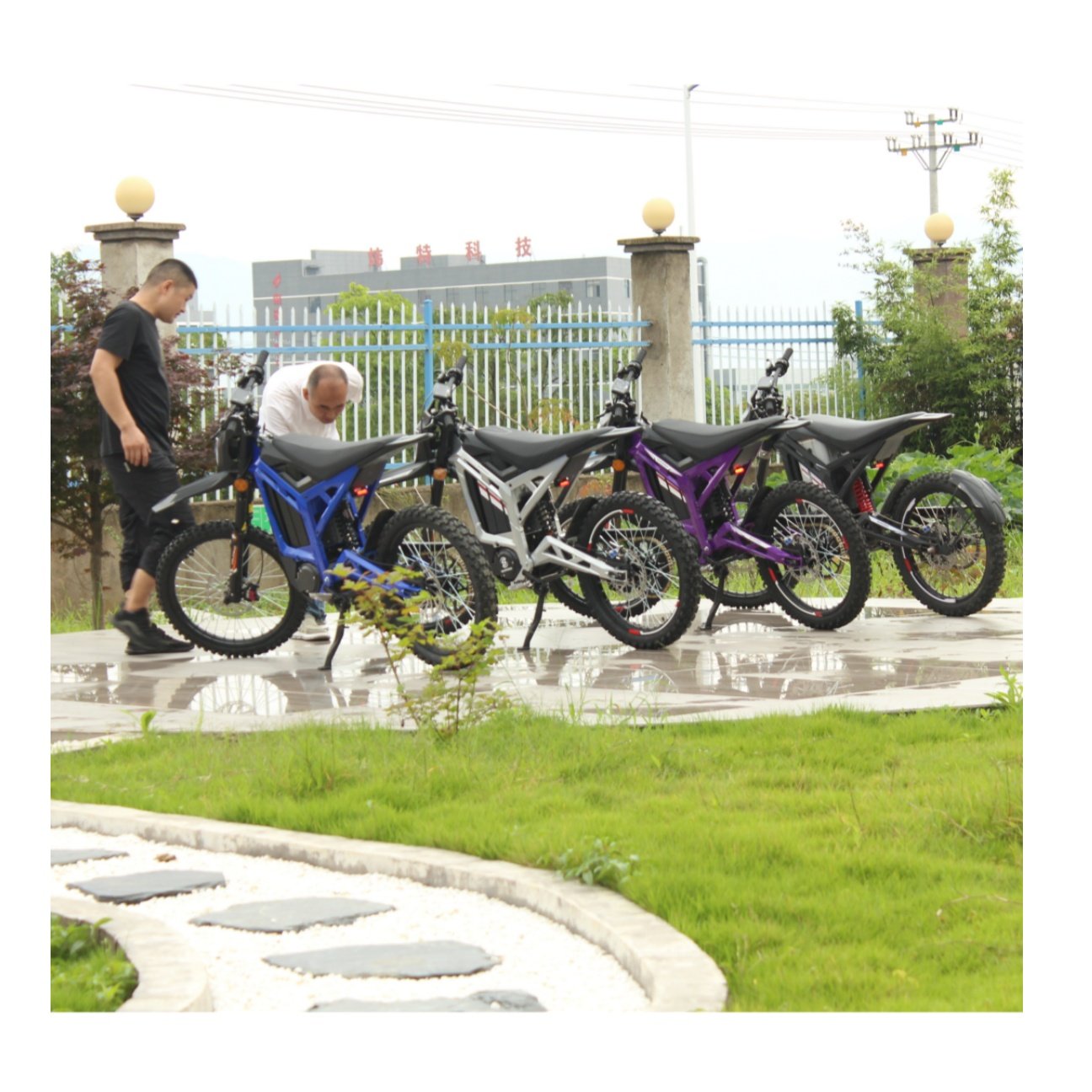 US EU 2024 China New Design Electric Dirt Bike 8000W with 72V Lithium Battery Electric Racing Bicycle 85km/h Bulk For Sale