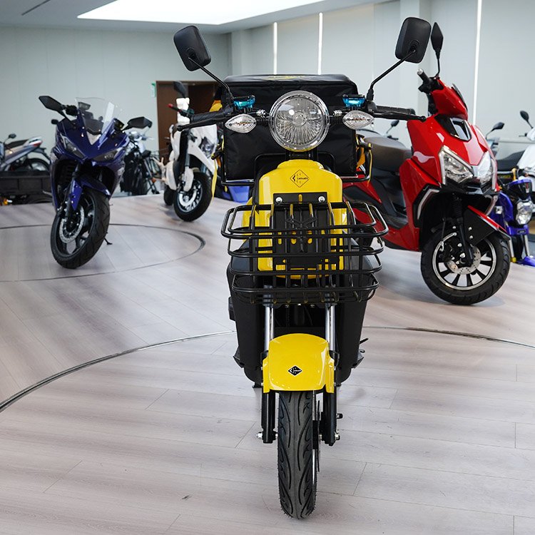 CKD SKD 1100W Factory Supply Electric Moped 50km/h Speed Food Delivery High Speed Electric Motorbike Racing motorcycle