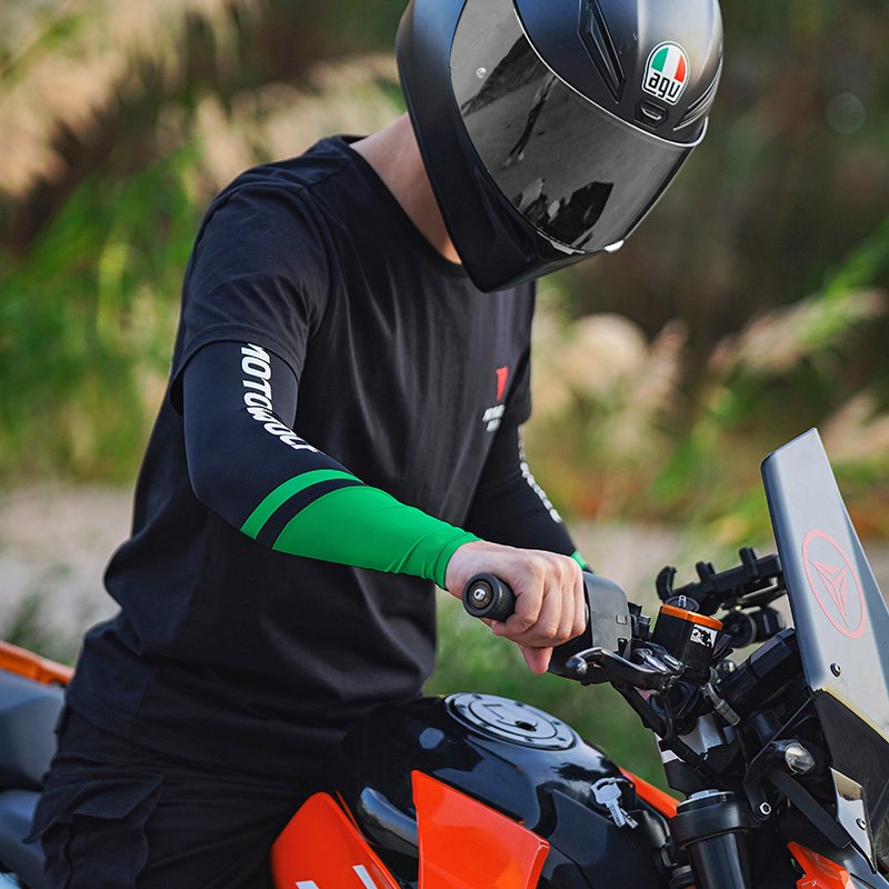 MOTOWOLF summer breathable and moisture wicking arm sleeves for motorcycle riding