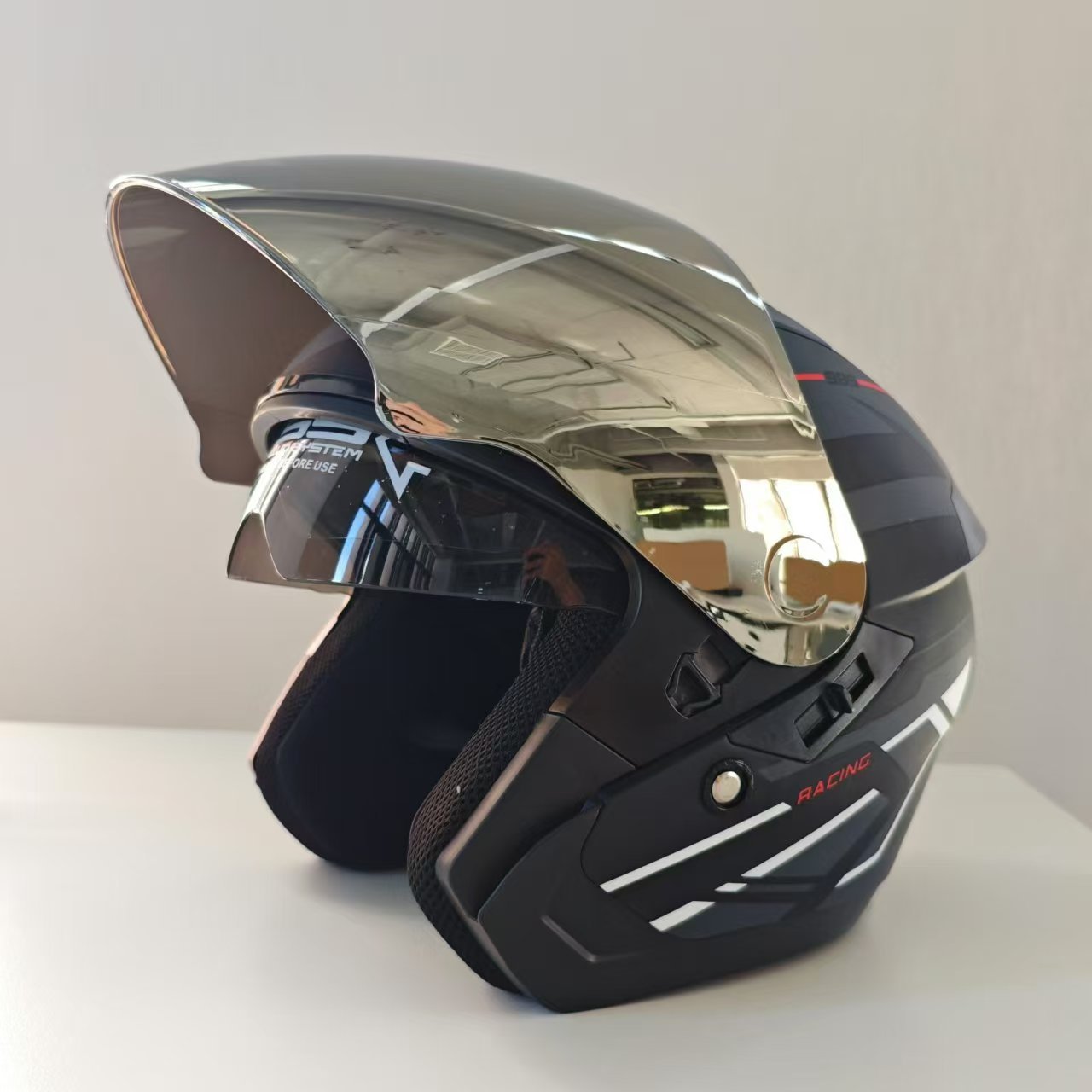 2024 New Free Customized Logo DOT Certified Half Face Double Lens Motorcycle Helmets