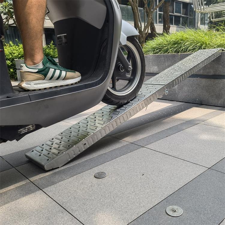 Stainless Foldable Loading Ramp, ATV Motorcycle Ramp, Used for Loading Motorcycle, ATV, Dirt Bike, Lawn Mower, Golf Cart