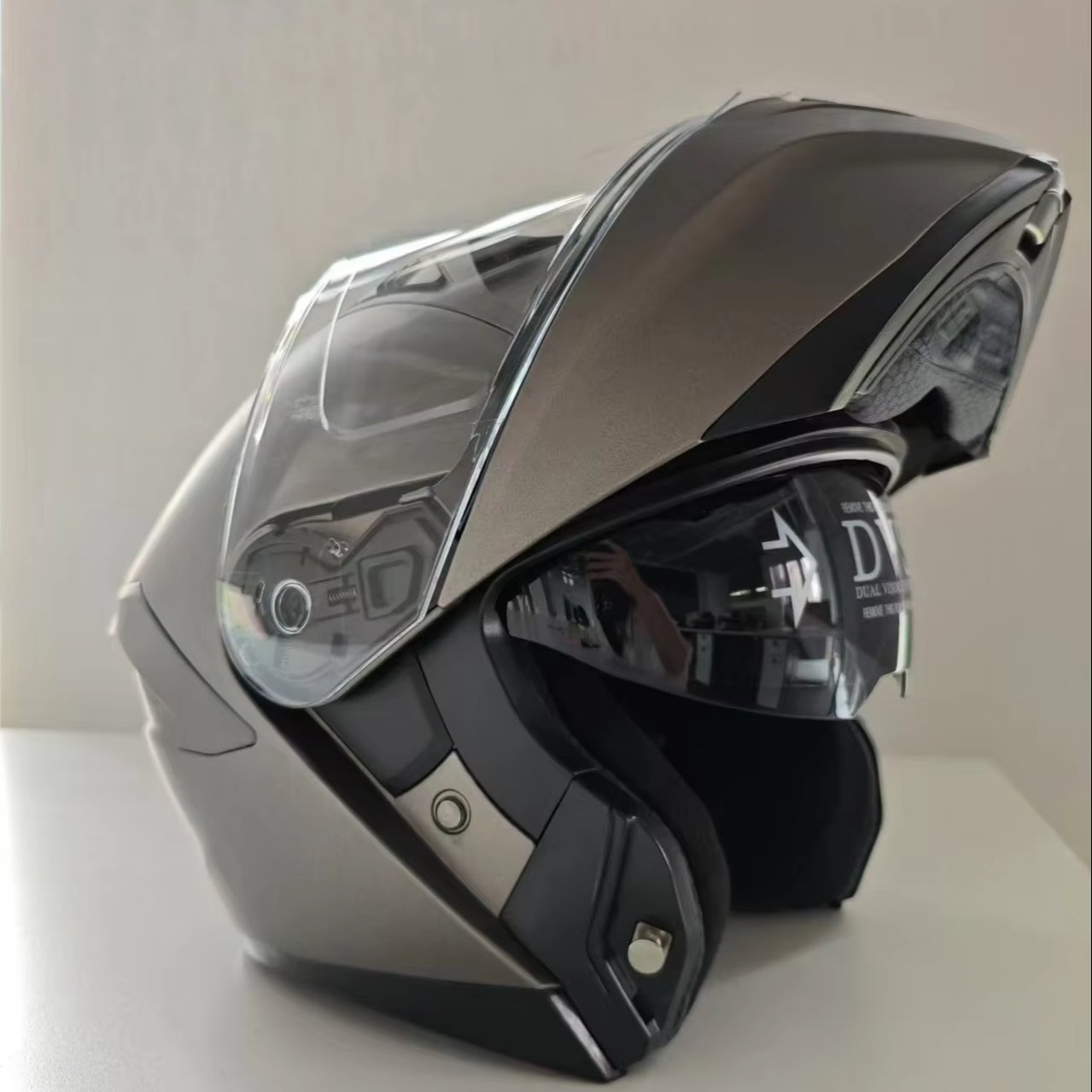 New Real Picture Double Lens Flip Up Helmets Motorcycle Accessories Motorcycle Helmet