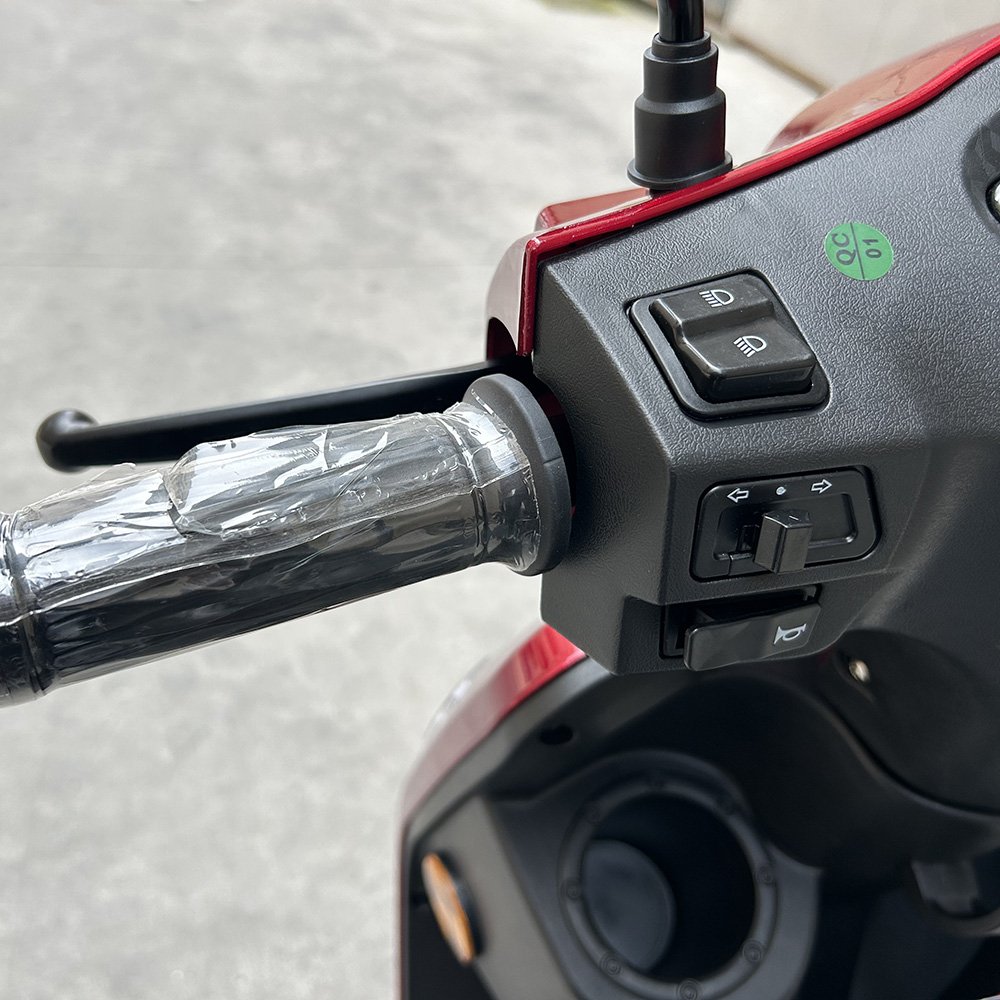 3 wheel electric bike 60V 1000w motor 20AH lead acid battery electric scooters electric tricycles electric motorcycles scooter