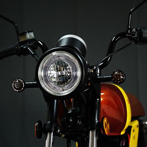 Advance 3000W adult technology sense full electric motorcycle durable and imitation 72v voltage used for daily transportation