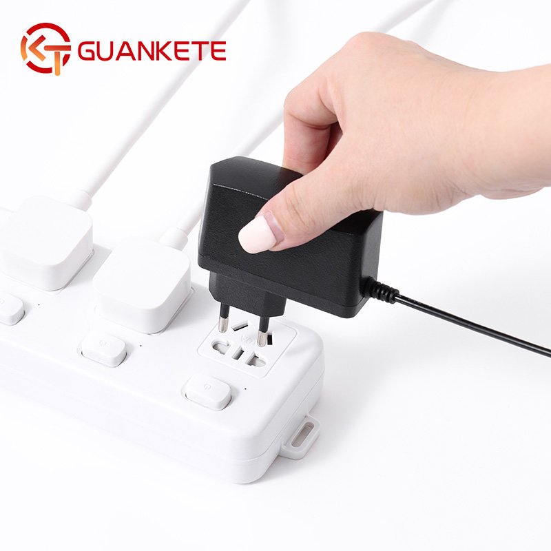 Special Design Widely Used Desktop Fan Multifunction Power Converter Tablet Adapter