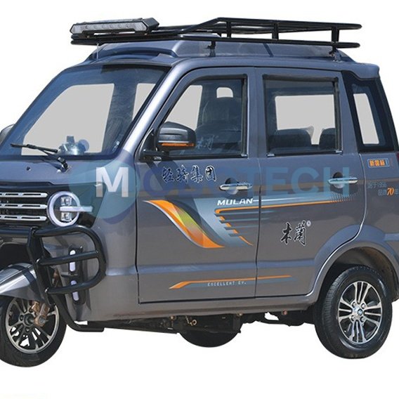 Fully enclosed three-wheeled motorcycle with air conditioning, gasoline-powered engine, water-cooled