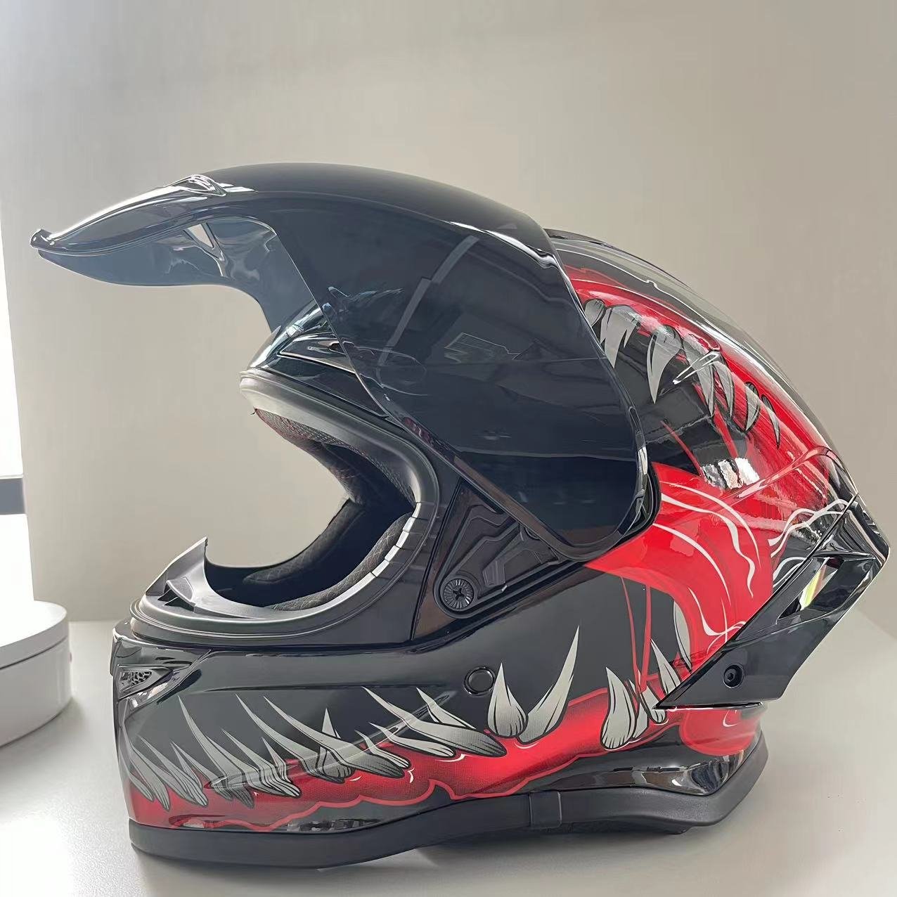 High Quality Helmet Motorcycle Personal Protective Helmets Full Face Detachable Lining Safety Motorcycle Helmets