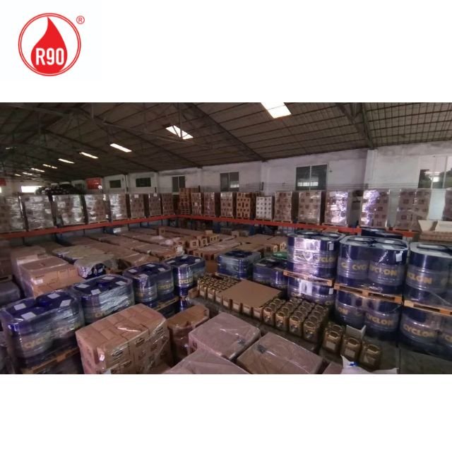Advanced Engine Oils. Machinery - Cars - Trucks. R9 Brand Manufactured in Vietnam. Large Order Savings. Custom For Your Order.