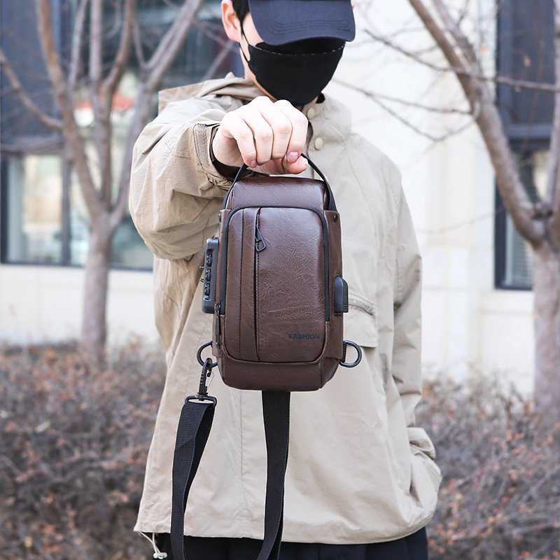 Factory custom men's chest bag Travel simple motorcycle bag Fashion ultra light waterproof sling bag
