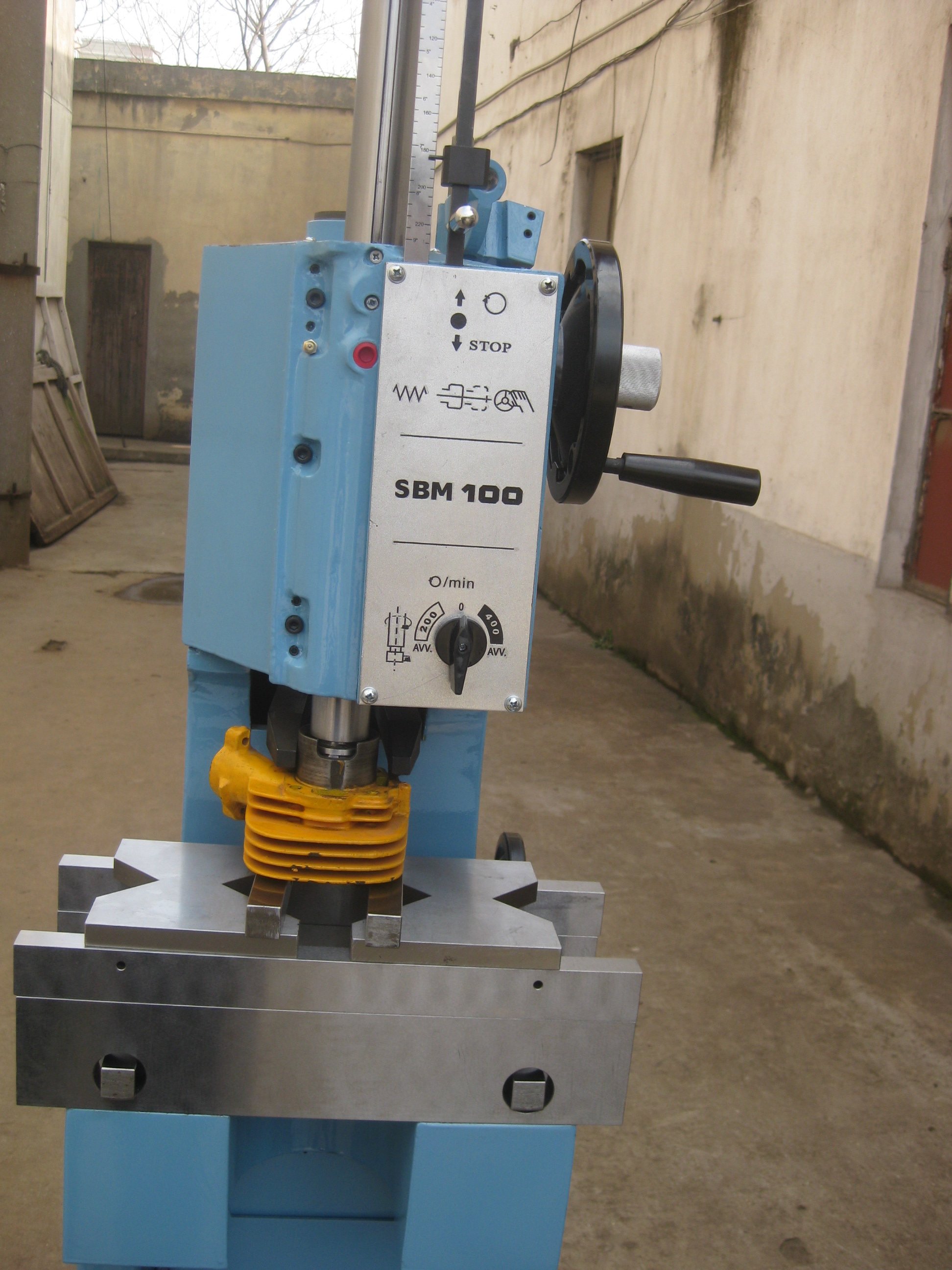 SBM100 portable Cylinder boring engine rebuild machine for sale reboring machine