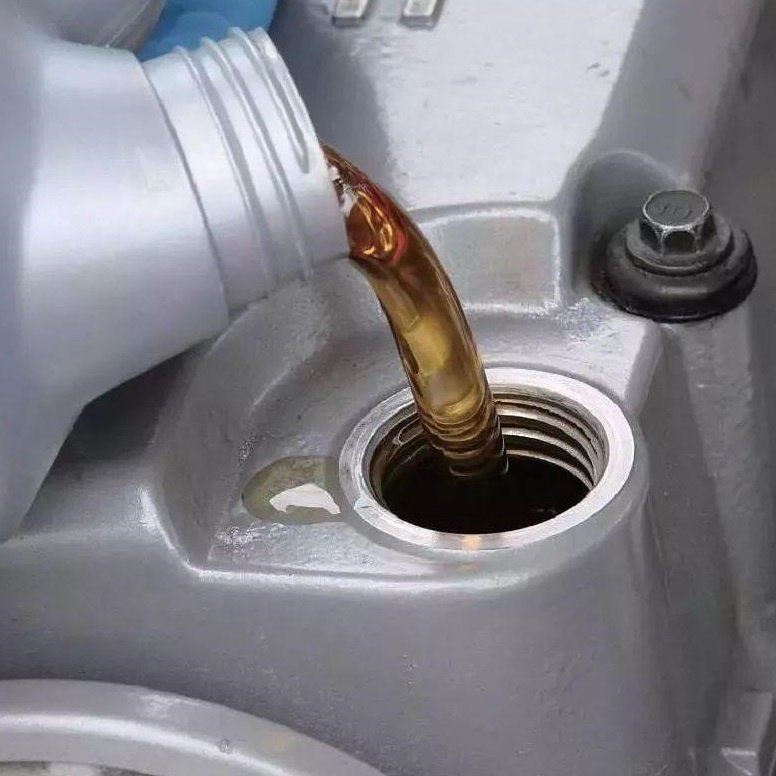 Hot Sale Automotive Lubricants motor oil OEM Wholesale Factory Two stroke Motorcycle engine Oil