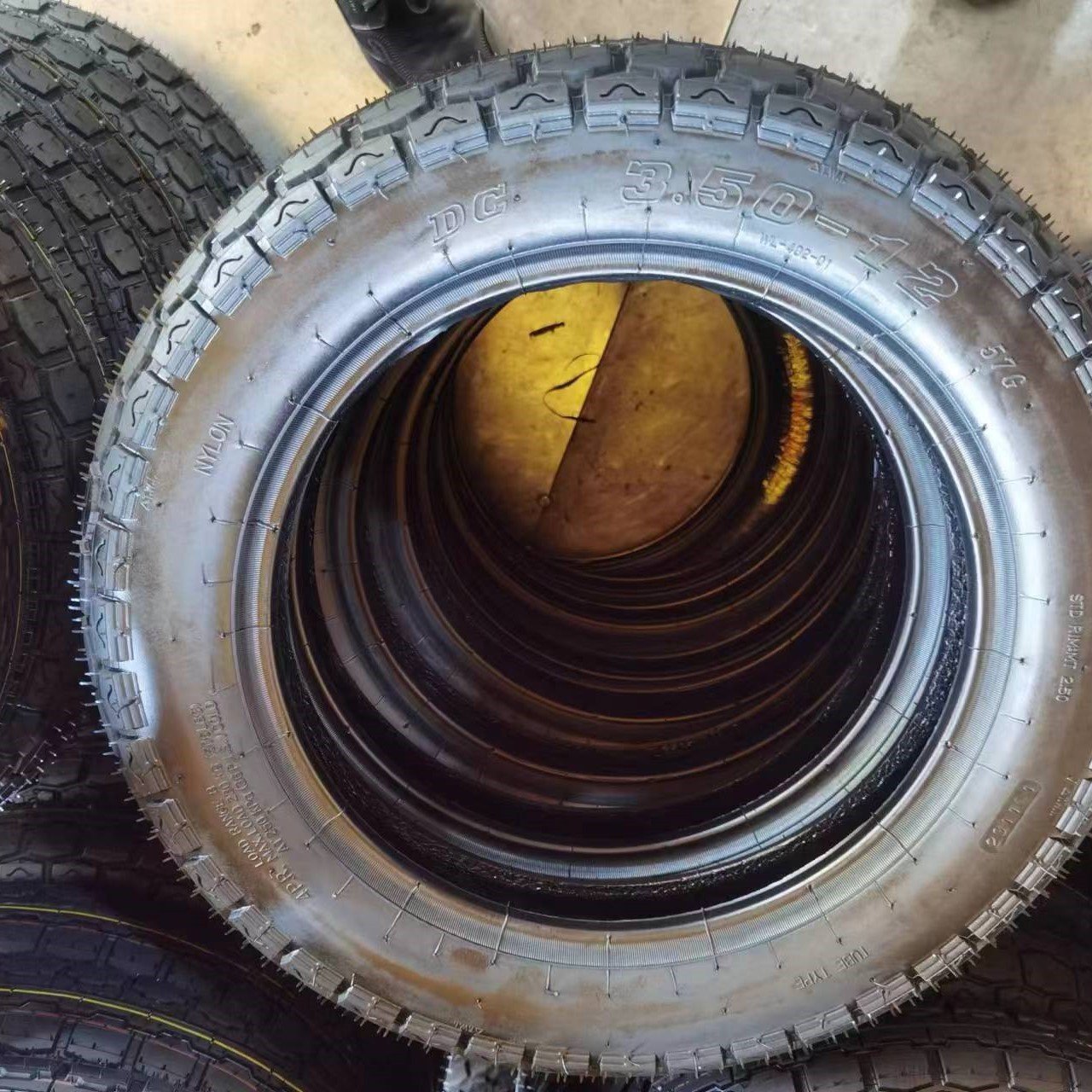 RHS-TYRE Best price vehicle used rubber tyres car for sale Wholesale Brand new all sizes car tyres for sale.