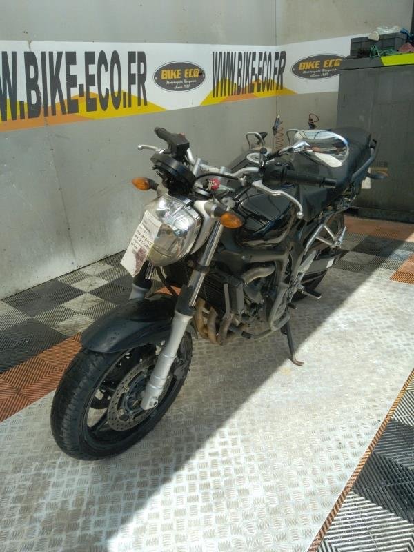 FZ6 600