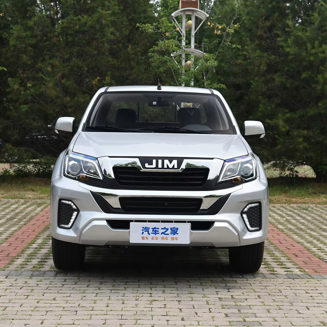 ISUZU Ruiman Economic pickup truck Gasoline 4x4 four-wheel 2.4T 158PS Pickup truck
