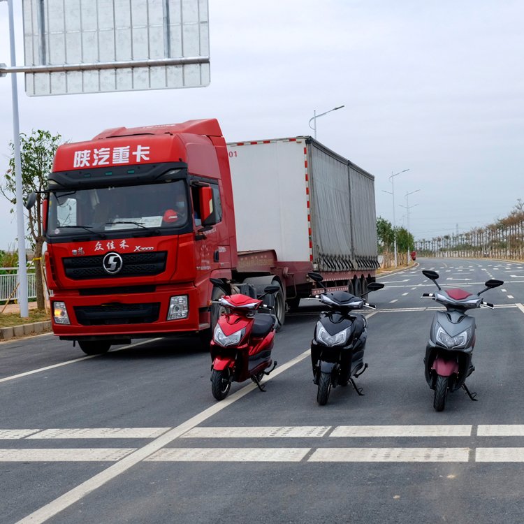 free sample motorcycle Europe 2-Wheeled moped 30MPH 56Miles 60v 2000w bike scooter electric motorcycles